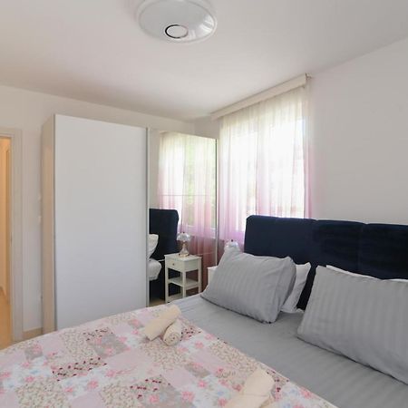 Apartman Iskra Appartement Rijeka Buitenkant foto