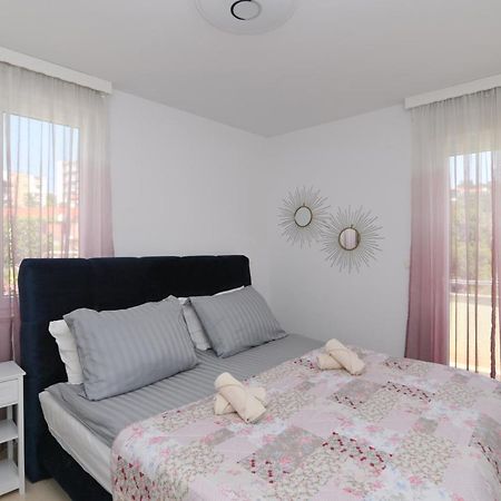 Apartman Iskra Appartement Rijeka Buitenkant foto