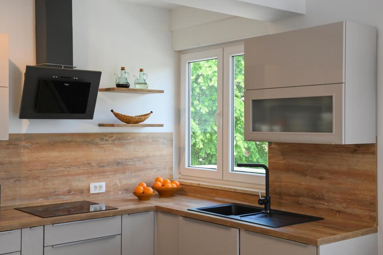 Apartman Iskra Appartement Rijeka Buitenkant foto