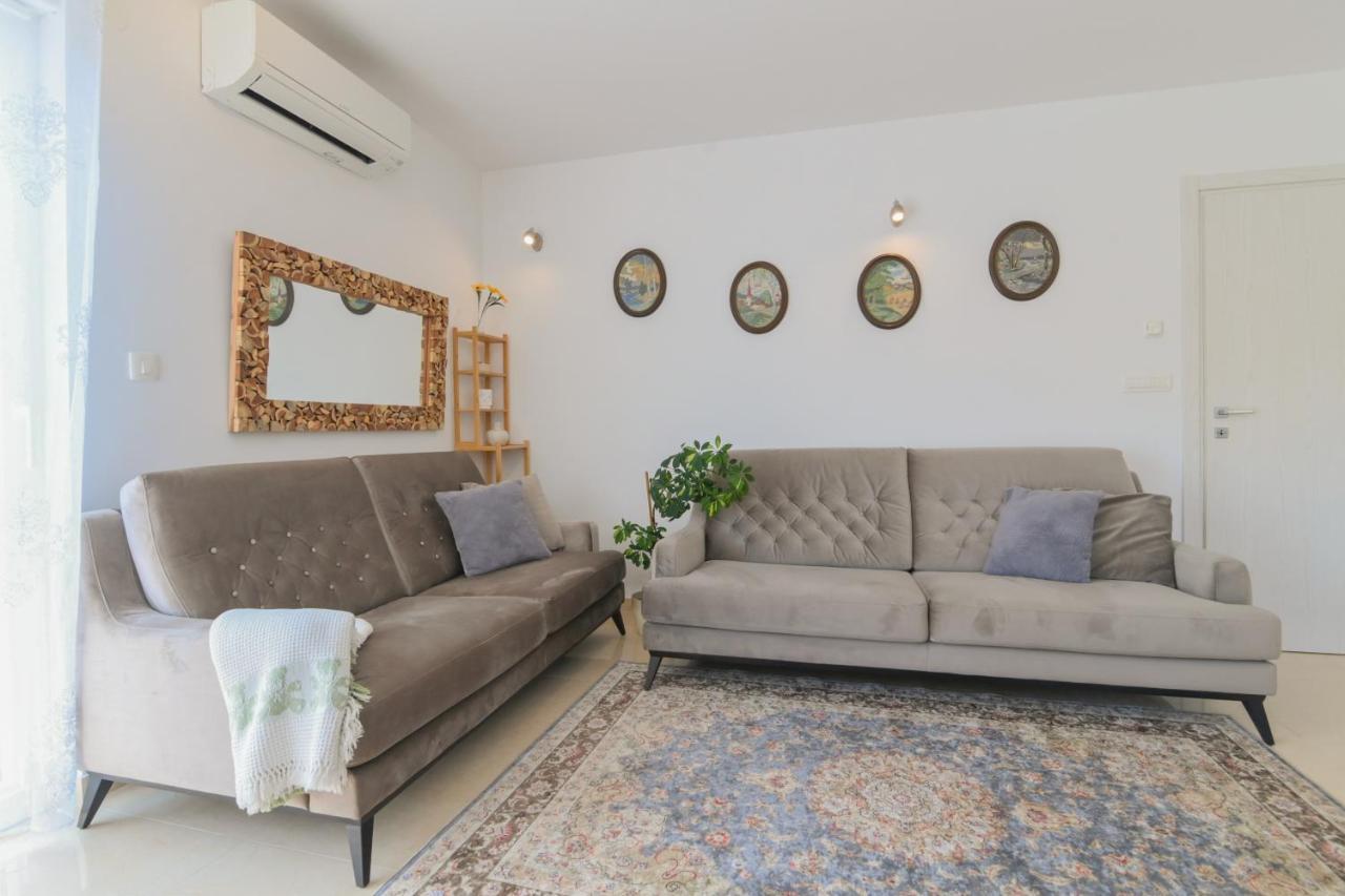 Apartman Iskra Appartement Rijeka Buitenkant foto