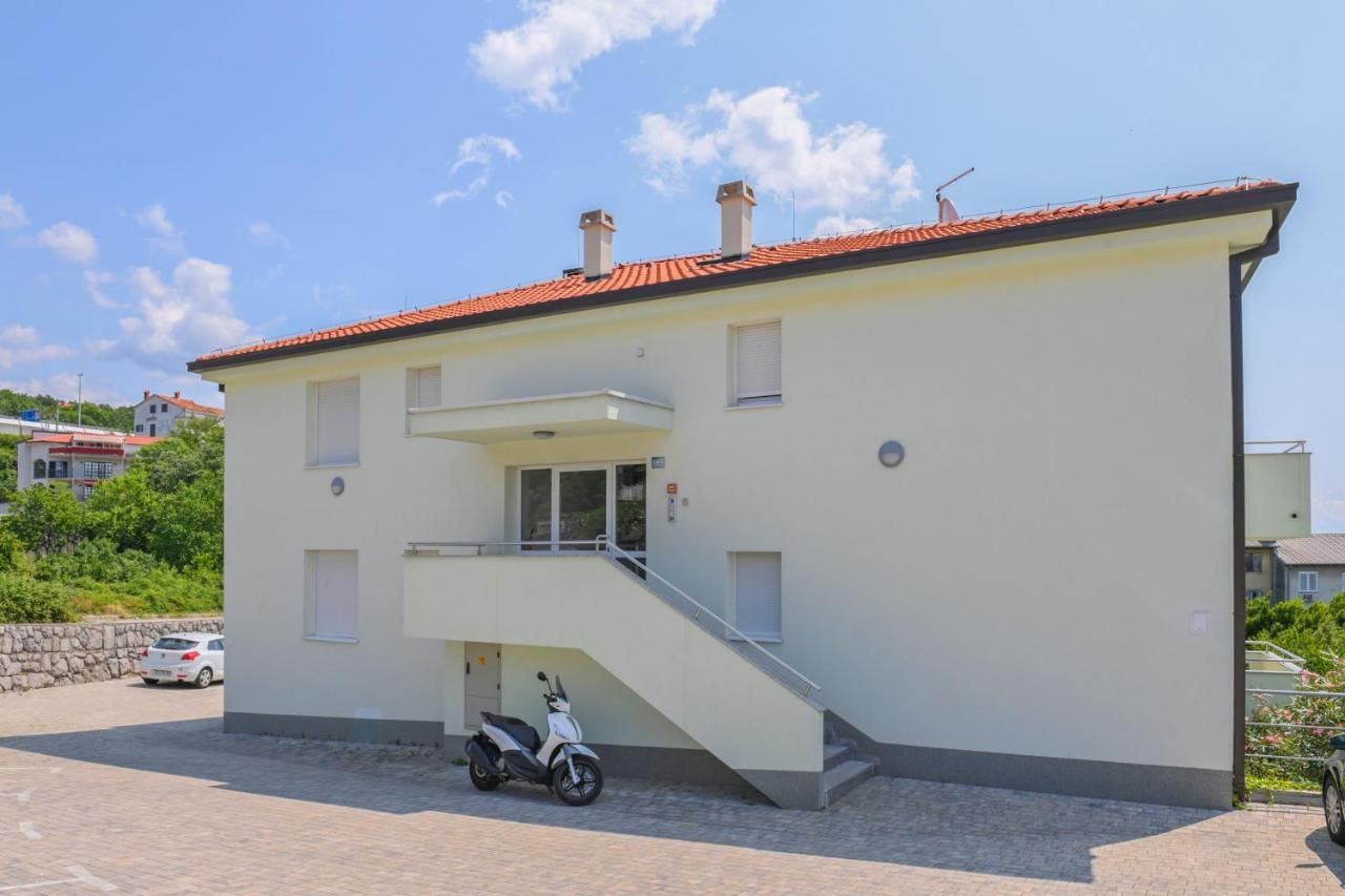 Apartman Iskra Appartement Rijeka Buitenkant foto